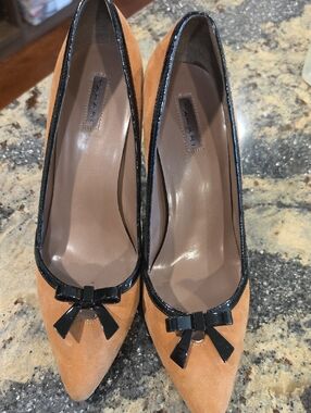 Tahari Camel Suede Pointed-Toe Pumps with Black Patent Trim & Bow